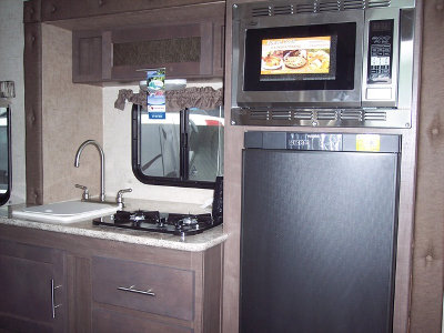 RV Rental Denver Travel Trailer Rpod 178 kitchen